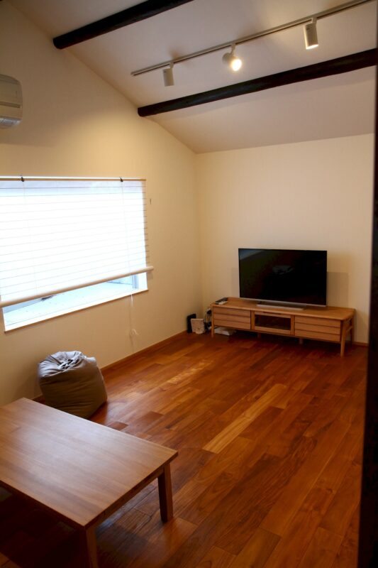 Wohnzimmer oben, Roku-an House