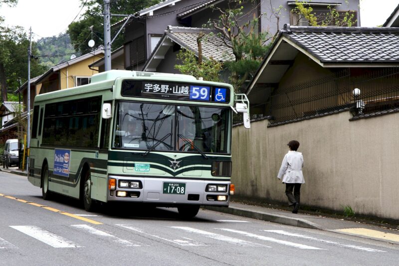 Bus nahe Ninna-ji