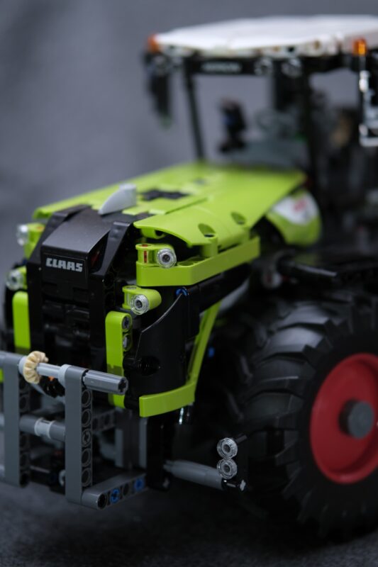 LEGO TECHNIC 42054: Claas XERION 5000 TRAC VC