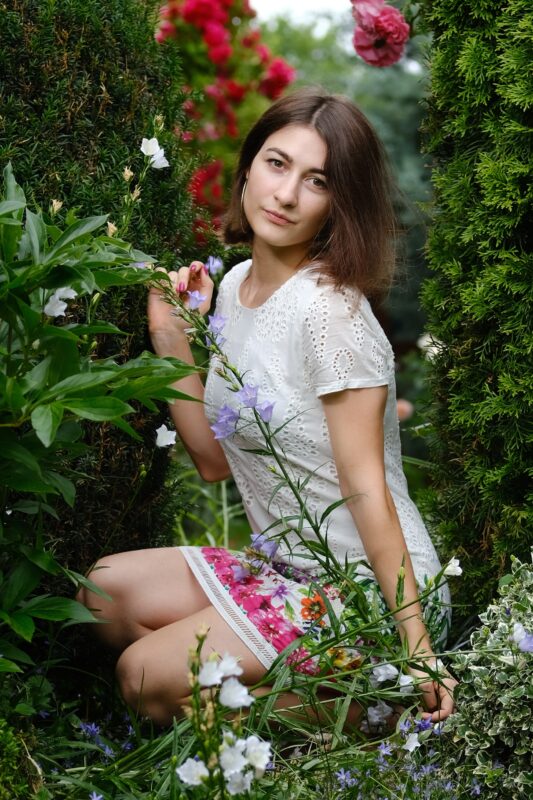 Vanessa im Garten im Juni 2021