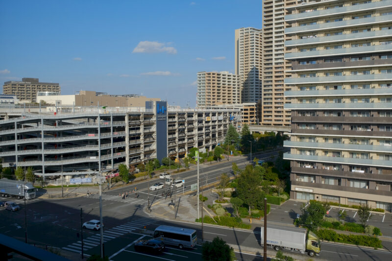 Blick aus dem Torifito-Hotel am Kashiwanoha Campus