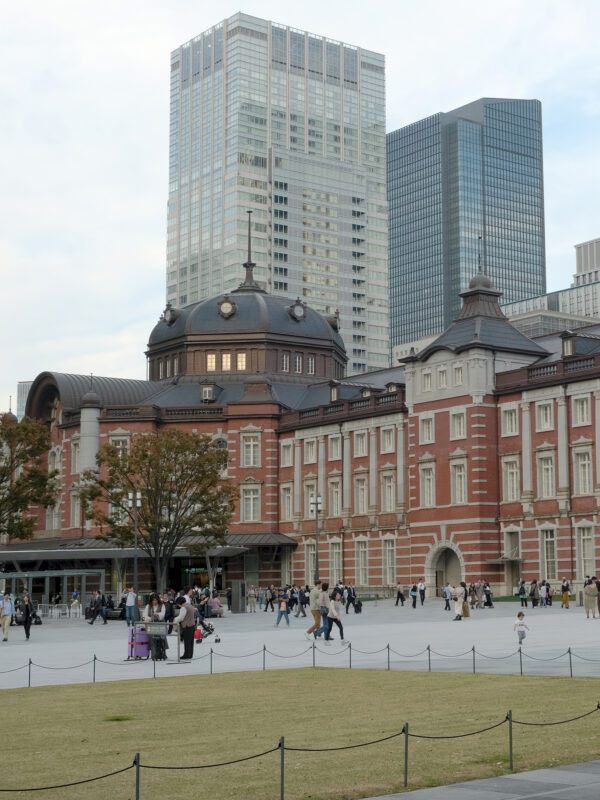 Bahnhof von Tokyo / 東京駅